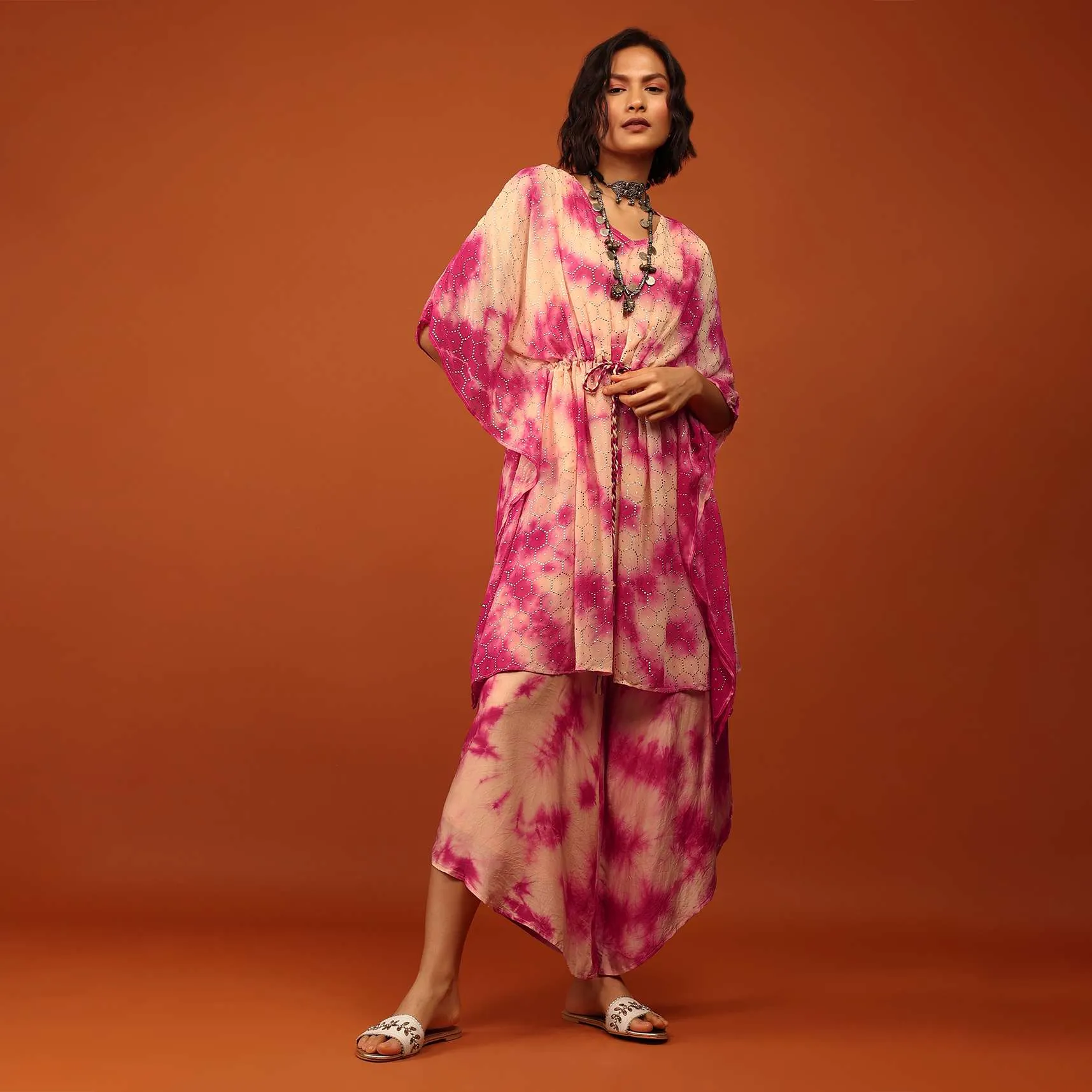 Candy Pink Tie Dye Kaftan Set In V Neckline With A Tie-Up Tassel Dori At The Front